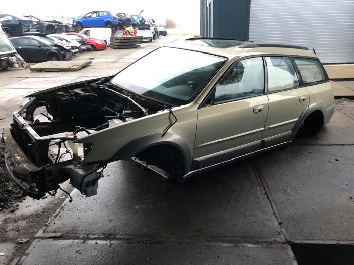 Subaru Outback 2.5 16V Sloopvoertuig (2004, Geel)
