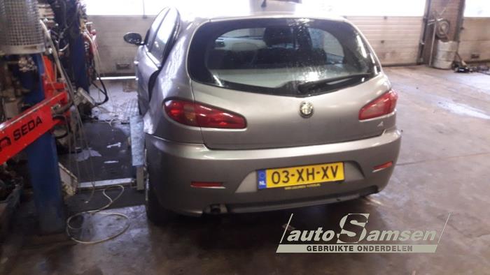 Alfa Romeo 147 2.0 Twin Spark 16V Sloopvoertuig (2007, Grijs)