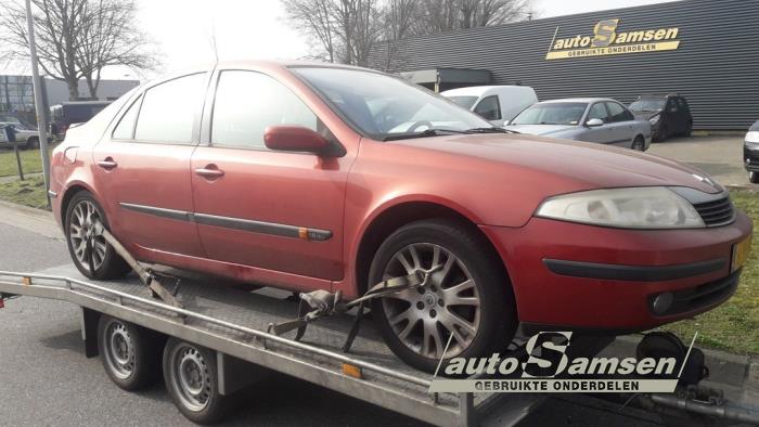 Renault Laguna II 1.8 16V Sloopvoertuig (2001, Rood)