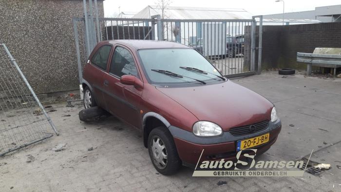 Opel Corsa B 1.2i 16V Sloopvoertuig (2000, Rood)
