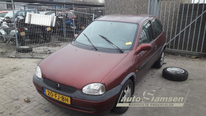 Opel Corsa B 1.2i 16V Sloopvoertuig (2000, Rood)