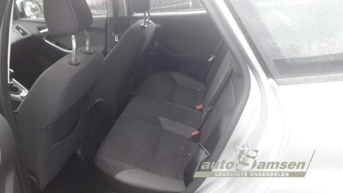 Ford Focus 3 Wagon 1.6 TDCi ECOnetic Schadevoertuig (2014, Grijs)