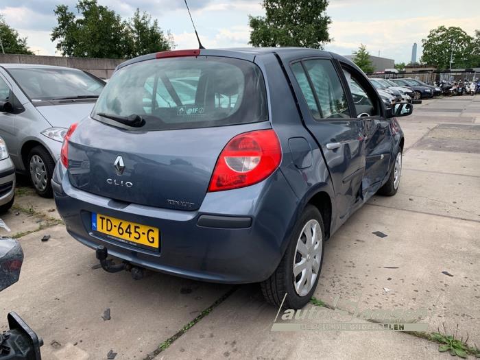 Renault Clio III 1.2 16V 75 Schadevoertuig (2006, Blauw)