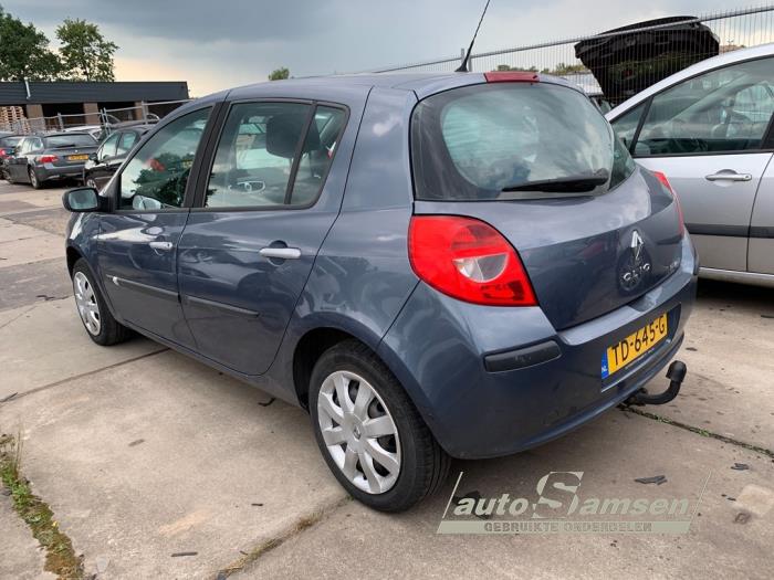 Renault Clio III 1.2 16V 75 Schadevoertuig (2006, Blauw)
