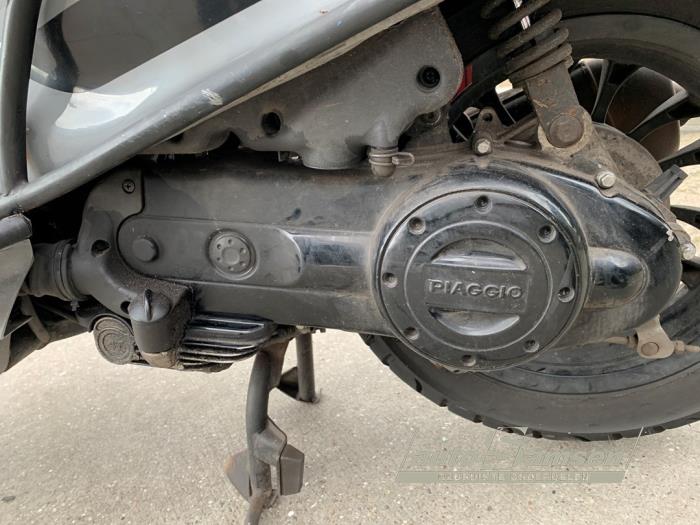 Vespa S Scooter (Sloopvoertuig, 2018, Graniet)