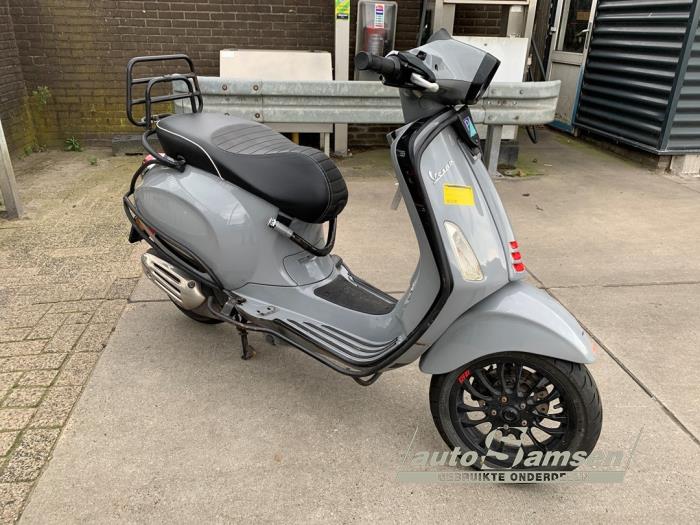 Vespa S Scooter (Sloopvoertuig, 2018, Graniet)