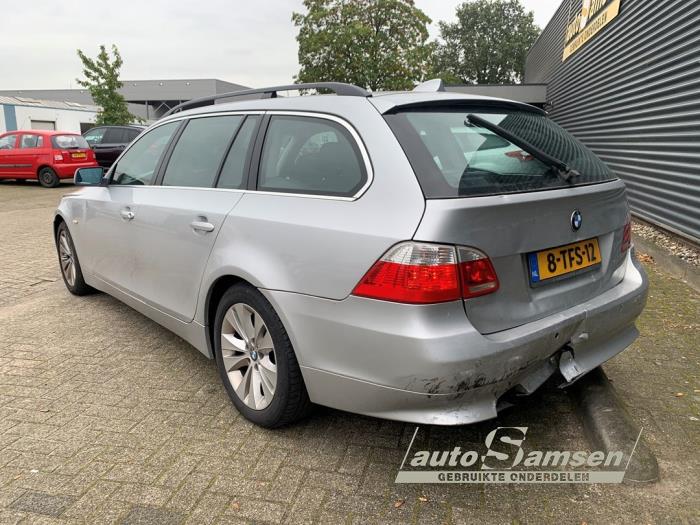 BMW 5 serie Touring 520d 16V Schadevoertuig (2006, Grijs)