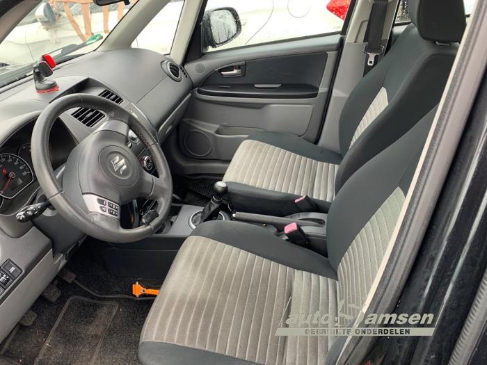 Suzuki SX4 1.6 16V VVT Comfort,Exclusive Autom. Sloopvoertuig (2009, Zwart)