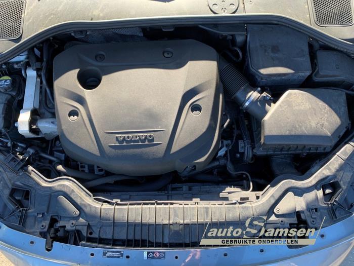 Volvo V60 Cross Country I 2.0 D4 16V Sloopvoertuig (2016, Grijs)