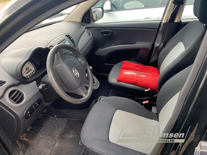 Hyundai i10 1.1i 12V Sloopvoertuig (2010, Zwart)