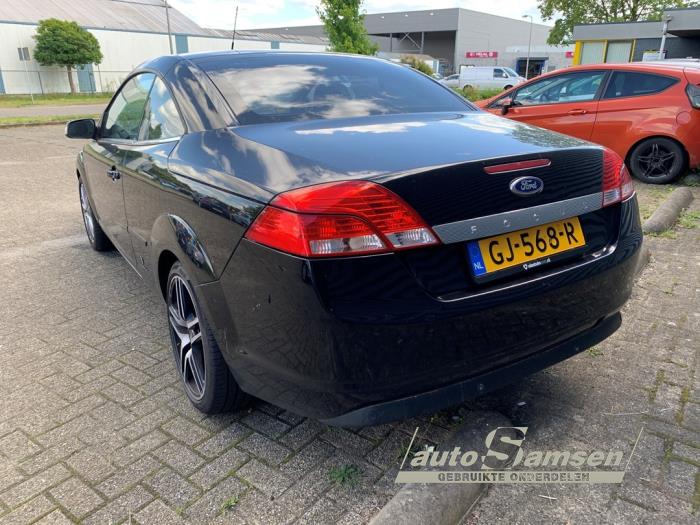 Ford Focus 2 C+C 2.0 16V Sloopvoertuig (2008, Zwart)