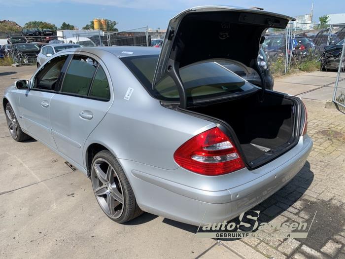 Mercedes E 3.0 E-280 V6 24V Sloopvoertuig (2005, Grijs)