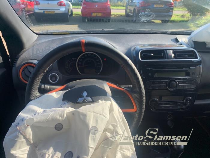 Mitsubishi Space Star 1.2 12V Sloopvoertuig (2014, Zwart)