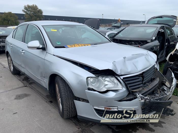 Volkswagen Passat 2.0 FSI 16V Sloopvoertuig (2006, Grijs)