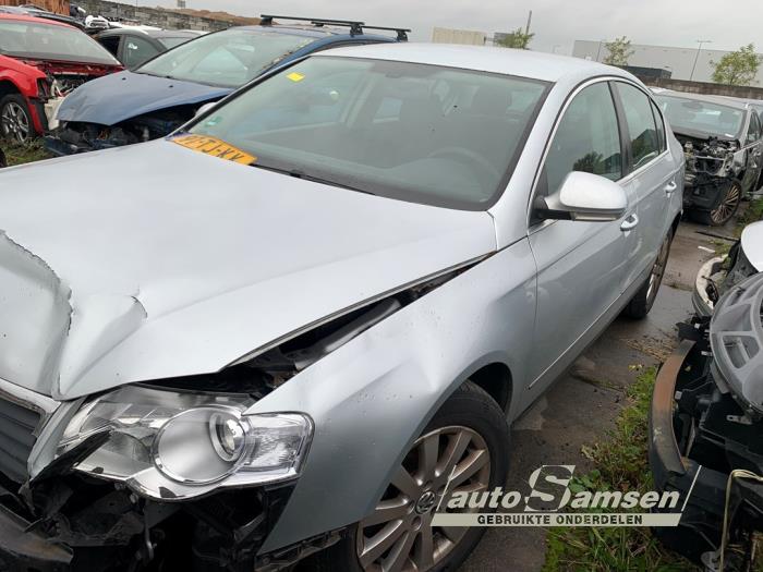 Volkswagen Passat 2.0 FSI 16V Sloopvoertuig (2006, Grijs)