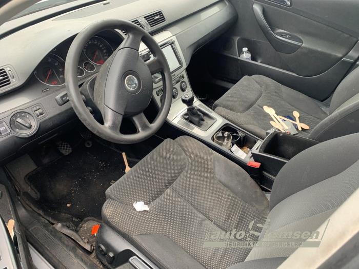 Volkswagen Passat 2.0 FSI 16V Sloopvoertuig (2006, Grijs)