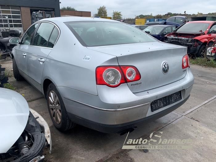 Volkswagen Passat 2.0 FSI 16V Sloopvoertuig (2006, Grijs)