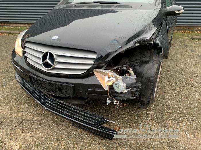 Mercedes B 1.7 B-170 16V Schadevoertuig (2005, Zwart)