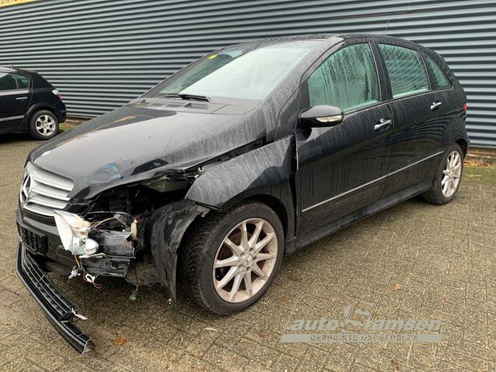 Mercedes B 1.7 B-170 16V Schadevoertuig (2005, Zwart)