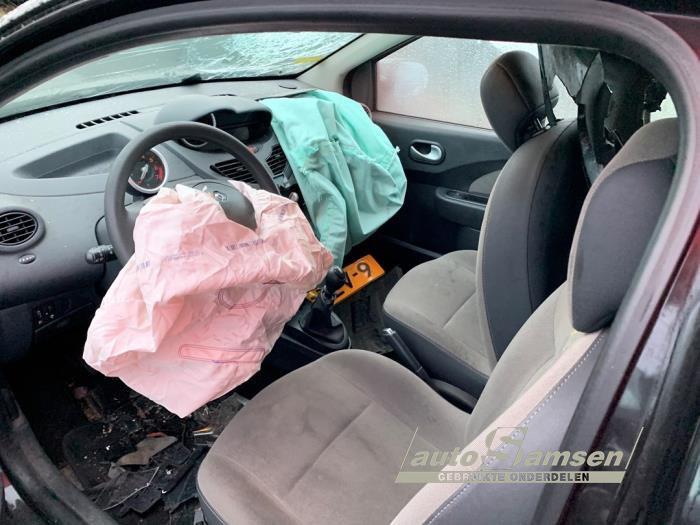 Renault Twingo II 1.2 16V Sloopvoertuig (2011, Zwart)