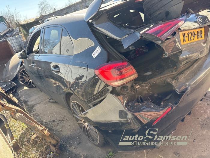Mercedes A-Klasse AMG 2.0 A-35 AMG Turbo 16V 4Matic Sloopvoertuig (2019, Zwart)