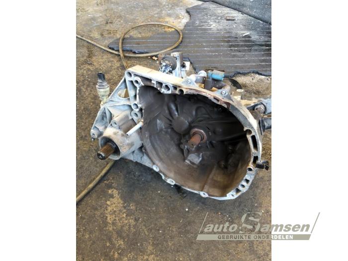 Dacia Sandero I 1.6 Sloopvoertuig (2009, Grijs)