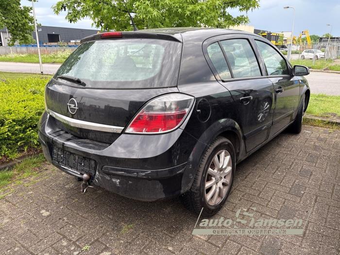 Opel Astra H 1.6 16V Schadevoertuig (2008, Zwart)