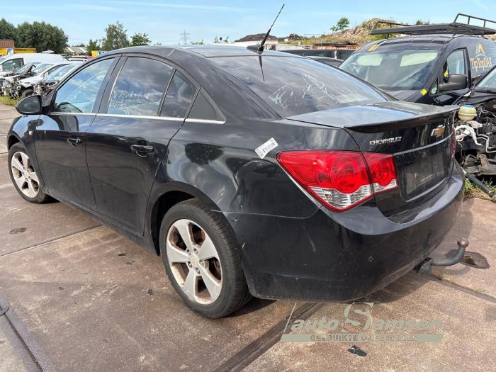 Chevrolet Cruze 2.0 D 16V Sloopvoertuig (2010, Zwart)