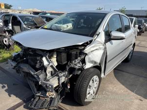 Toyota Yaris III 1.33 16V Dual VVT-I  (Sloop)