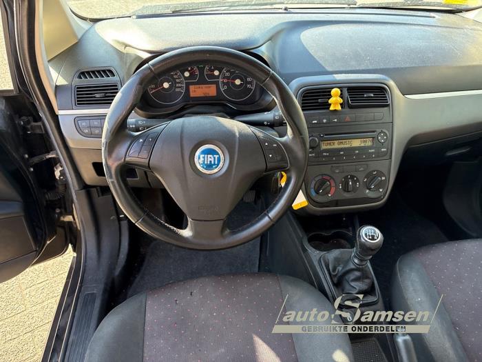 Fiat Grande Punto 1.2 Schadevoertuig (2007, Zwart)