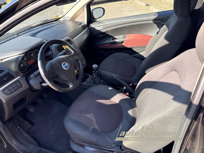 Fiat Grande Punto 1.2 Schadevoertuig (2007, Zwart)