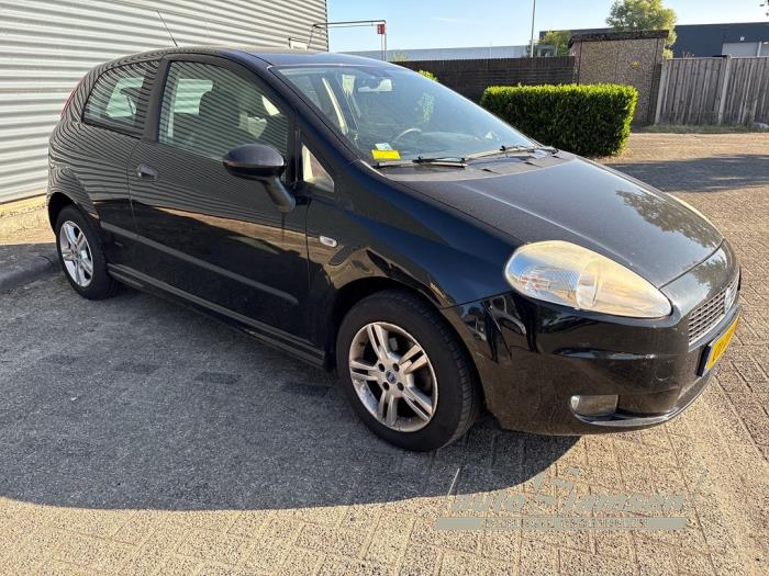 Fiat Grande Punto 1.2 Schadevoertuig (2007, Zwart)