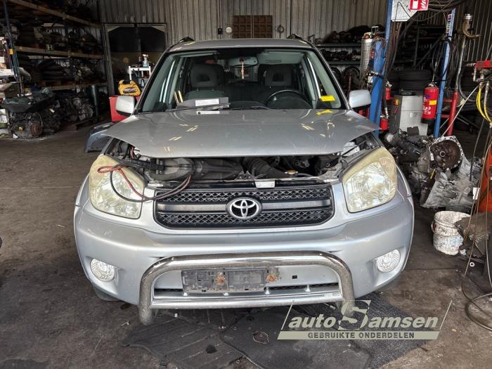 Toyota RAV4 2.0 16V VVT-i 4x4 Sloopvoertuig (2004, Grijs)