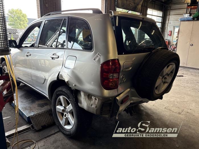 Toyota RAV4 2.0 16V VVT-i 4x4 Sloopvoertuig (2004, Grijs)