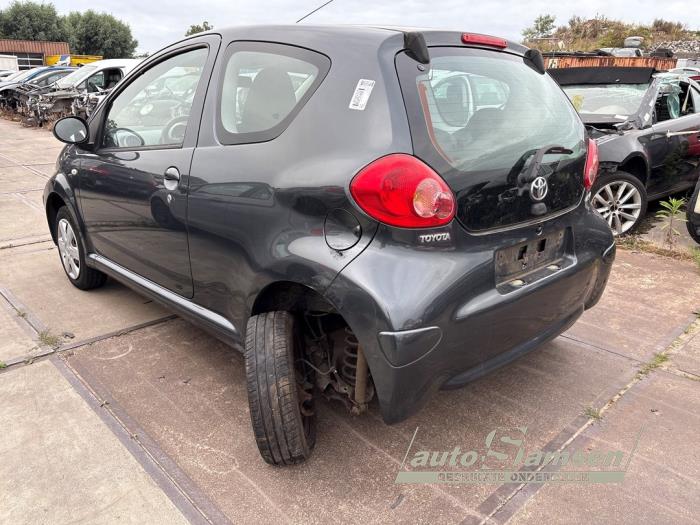 Toyota Aygo 1.0 12V VVT-i Sloopvoertuig (2008, Grijs)