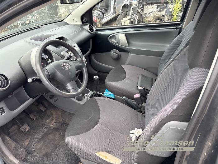 Toyota Aygo 1.0 12V VVT-i Sloopvoertuig (2008, Grijs)