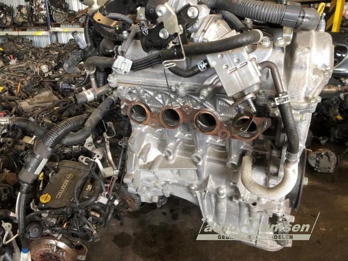 Toyota Yaris III 1.5 16V Hybrid Sloopvoertuig (2013, Rood)