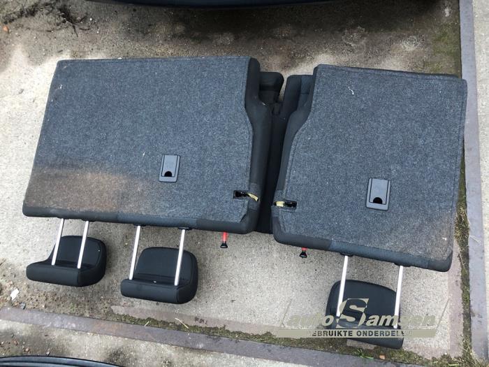 Toyota Yaris III 1.5 16V Hybrid Sloopvoertuig (2013, Rood)