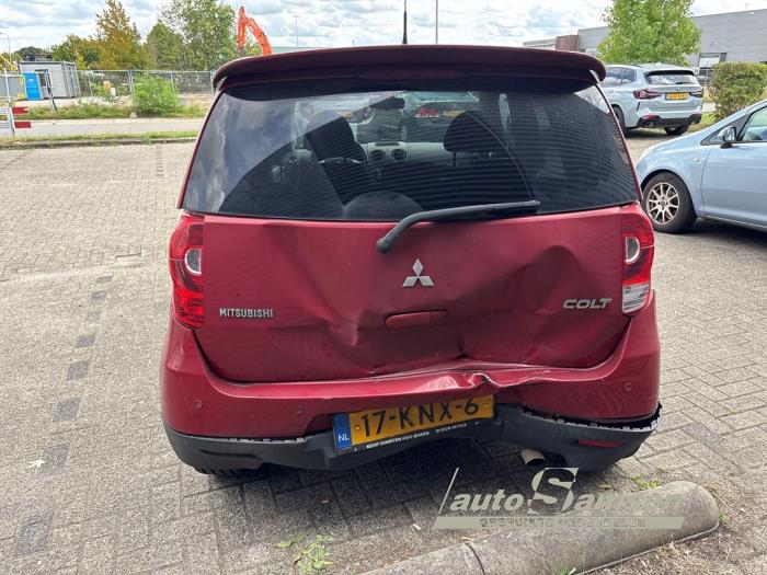 Mitsubishi Colt 1.5 16V Schadevoertuig (2010, Rood)