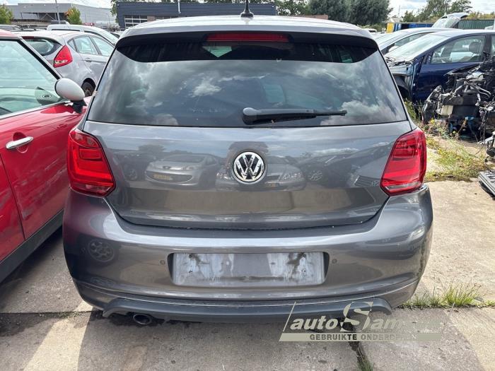 Volkswagen Polo V 1.2 TSI 16V BlueMotion Technology Sloopvoertuig (2016, Grijs)
