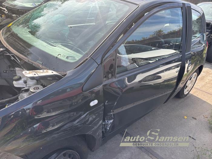 Renault Twingo II 1.2 16V Sloopvoertuig (2010, Zwart)