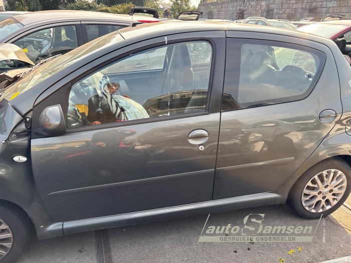 Toyota Aygo 1.0 12V VVT-i Sloopvoertuig (2010, Groen)