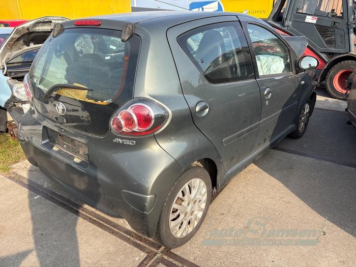 Toyota Aygo 1.0 12V VVT-i Sloopvoertuig (2010, Groen)