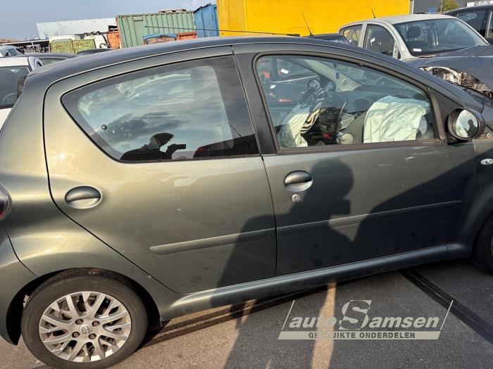 Toyota Aygo 1.0 12V VVT-i Sloopvoertuig (2010, Groen)