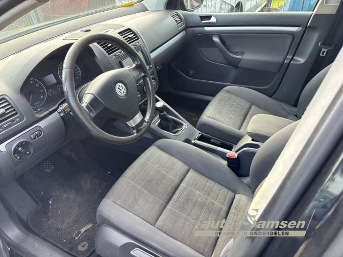 Volkswagen Golf V 1.6 FSI 16V Schadevoertuig (2006, Zwart)