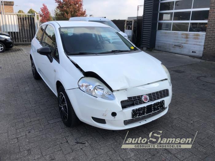 Fiat Grande Punto 1.2 Schadevoertuig (2009, Wit)