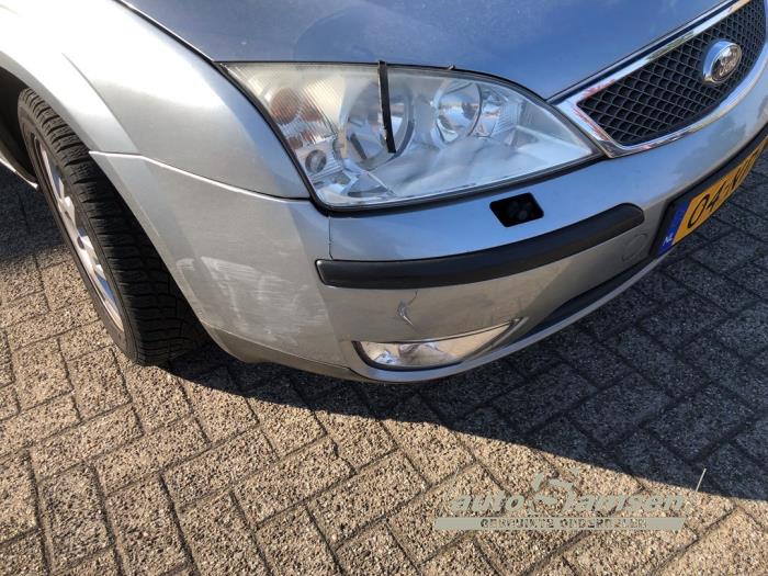 Ford Mondeo III 2.0 16V Schadevoertuig (2004, Grijs)