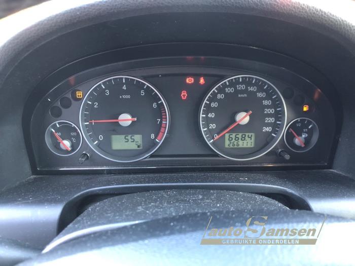 Ford Mondeo III 2.0 16V Schadevoertuig (2004, Grijs)