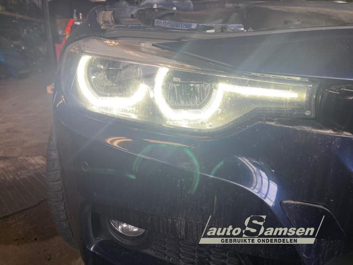 BMW 3 serie Touring 320i 2.0 16V Sloopvoertuig (2019, Blauw)
