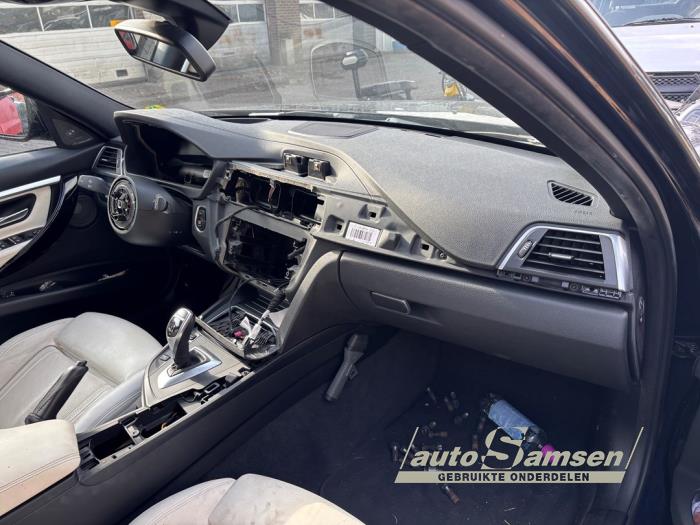 BMW 3 serie Touring 320i 2.0 16V Sloopvoertuig (2019, Blauw)